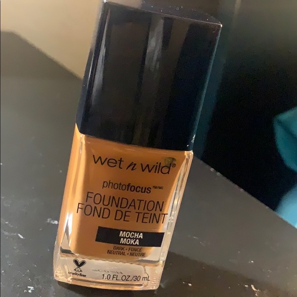 wet n wild Makeup Wet N Wild Foundation In The Shade Mocha 377c